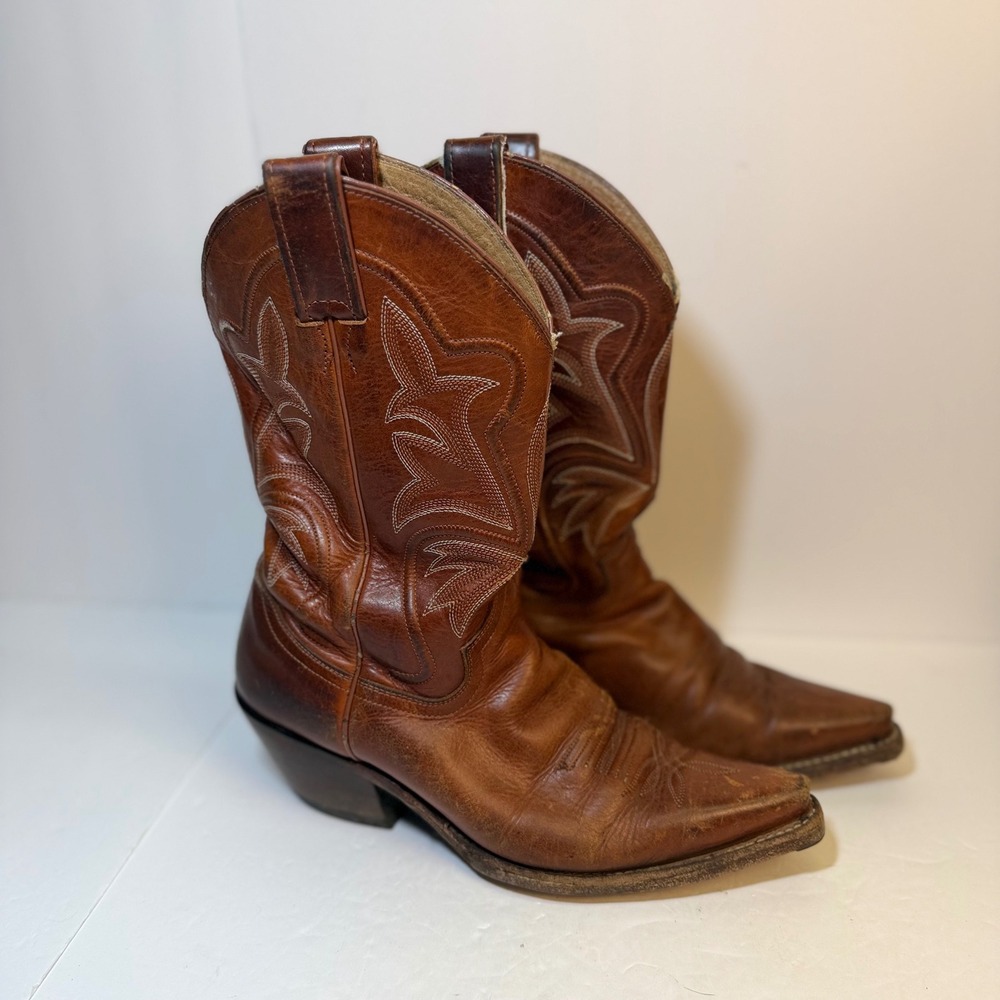 Justin Boots Chestnut Brown Leather Western Heeled Boots